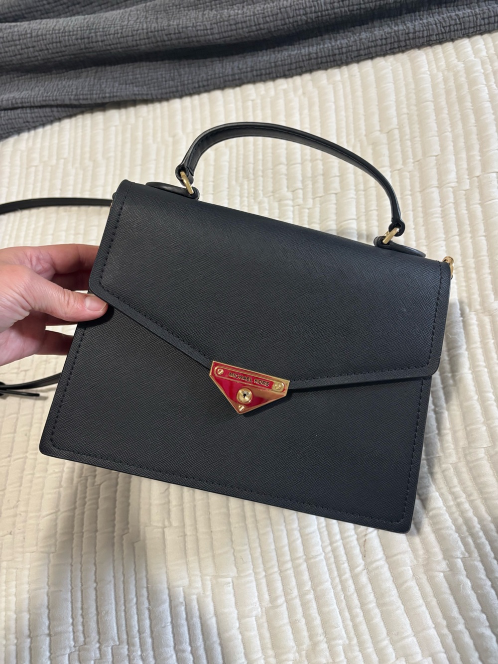 Michael kors crossbody clutch